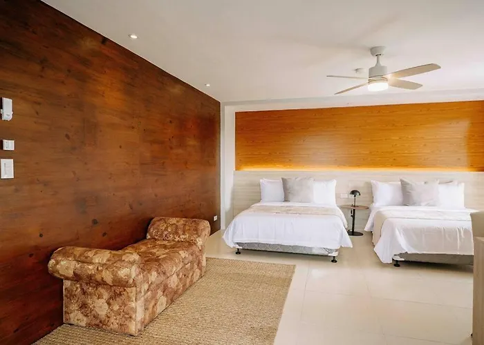 Grey Rock Mountain W/ Private Pool & Jacuzzi * Balamban