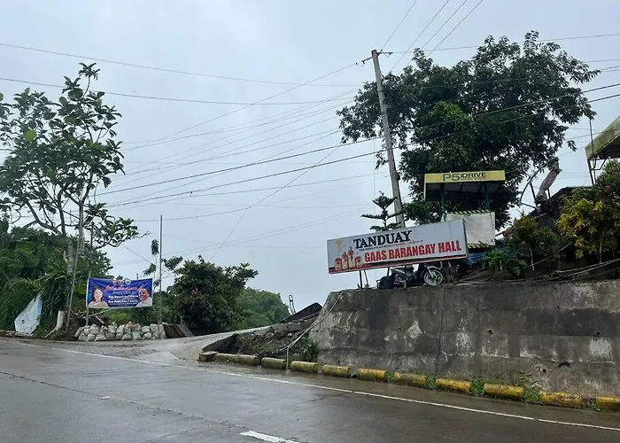 Grey Rock Mountain W/ Private Pool & Jacuzzi Villa Balamban