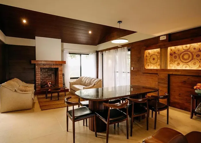 Grey Rock Mountain W/ Private Pool & Jacuzzi Villa Balamban